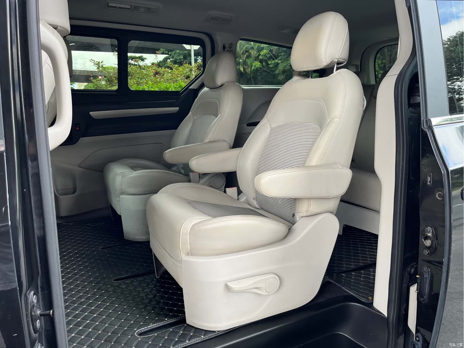 Maxus G10, 2019 11