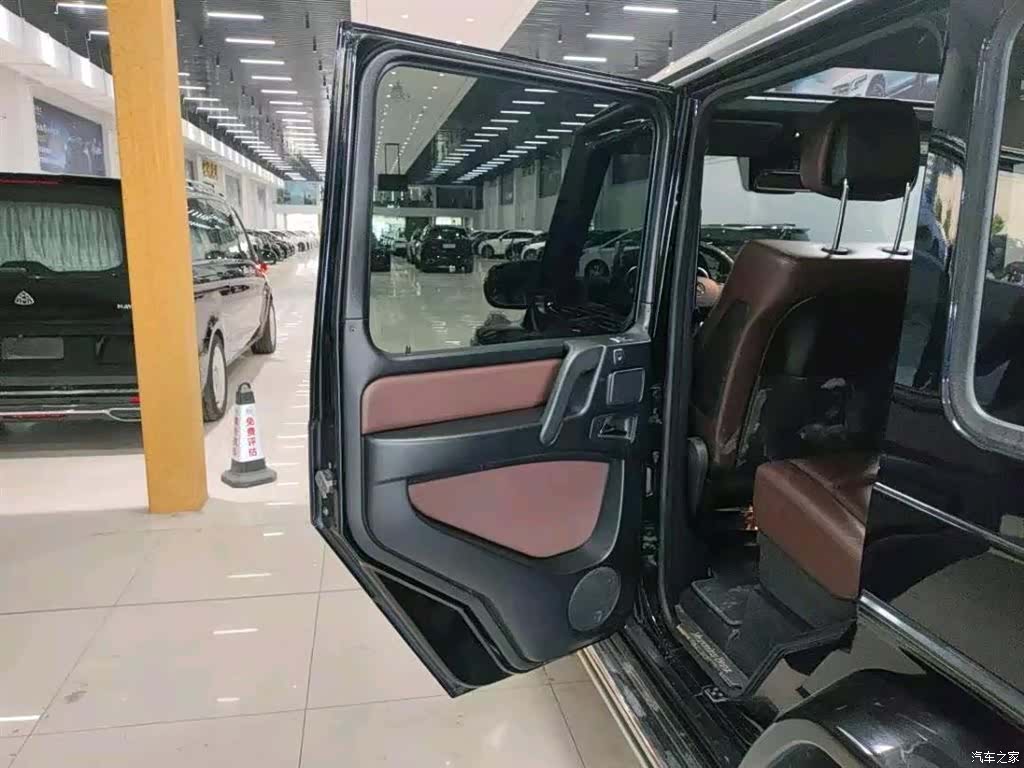 Mercedes-Benz G-Class, 2018 9