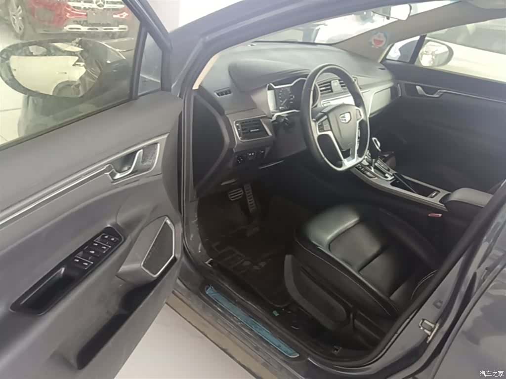 Geely Emgrand, 2017 16
