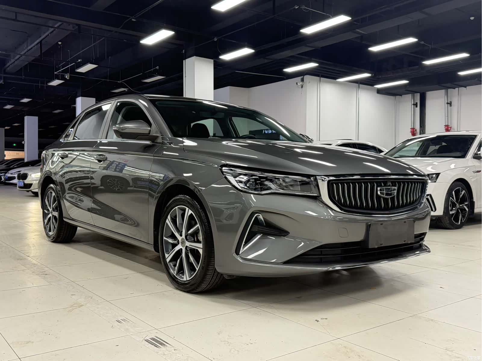 Geely Emgrand, 2022 4