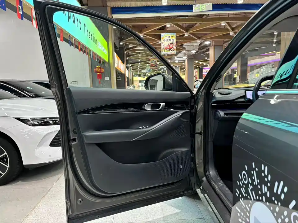 Geely Galaxy Galaxy E5