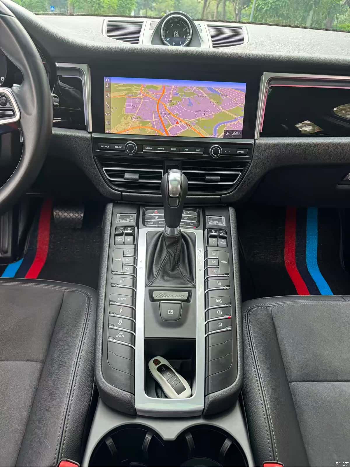 Porsche Macan, 2022 12