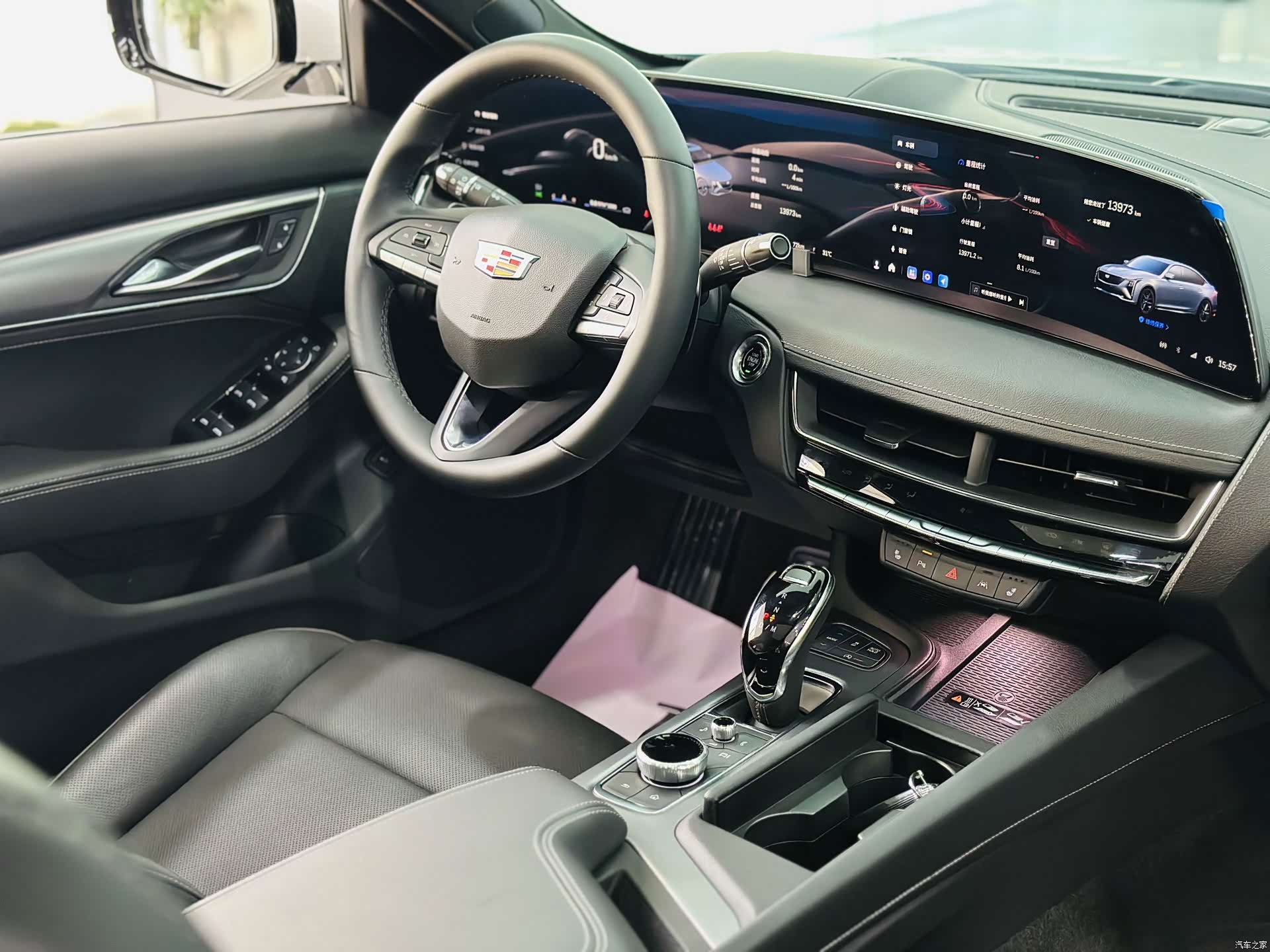 Cadillac CT5, 2024 13