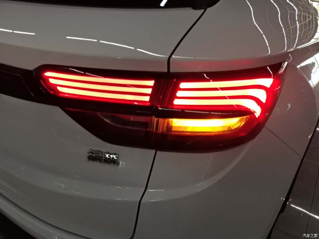 Geely Coolray, 2025 8