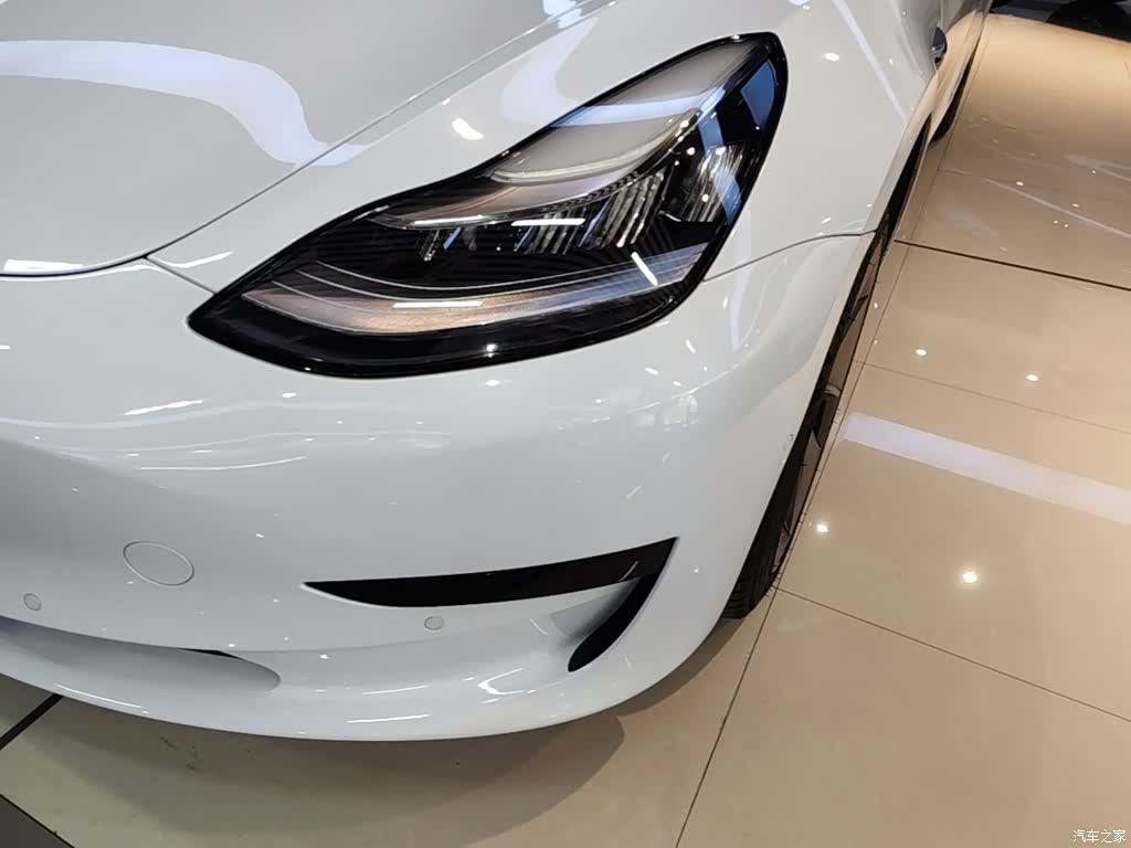 Tesla Model 3, 2020 24