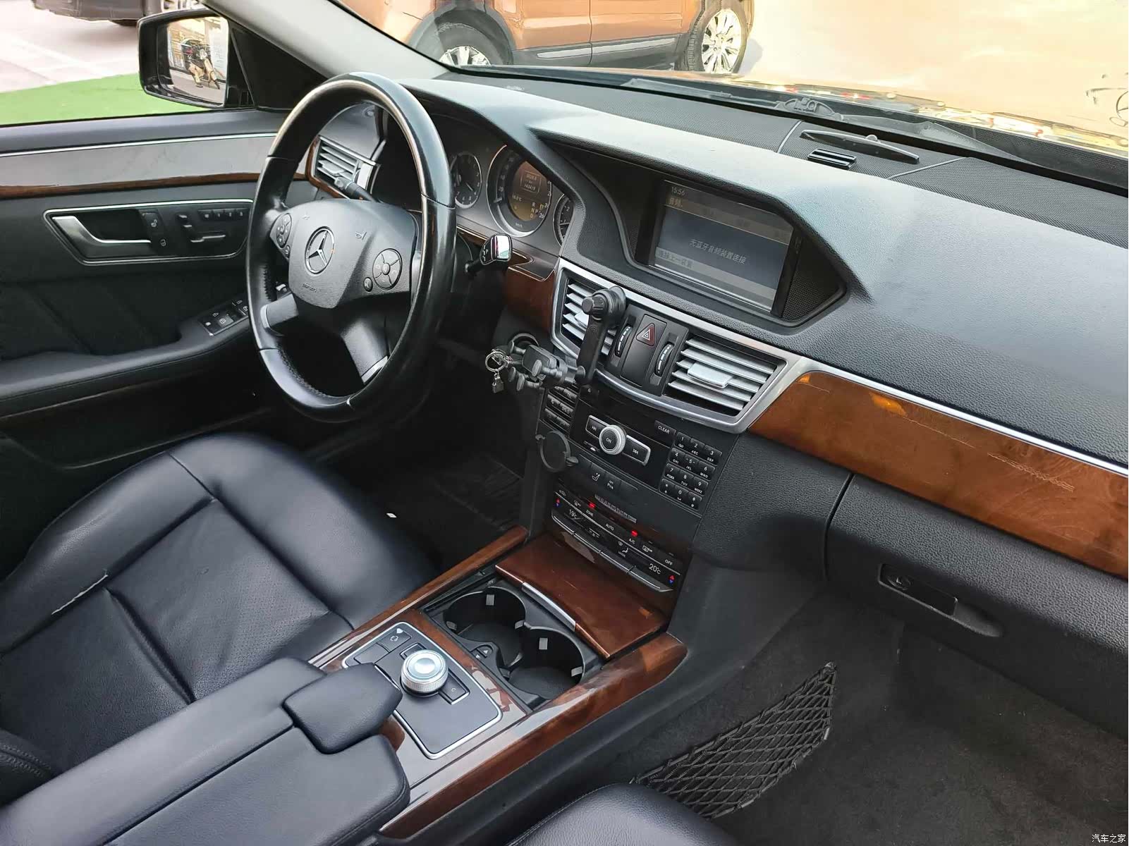 Mercedes-Benz E-Class, 2012 15