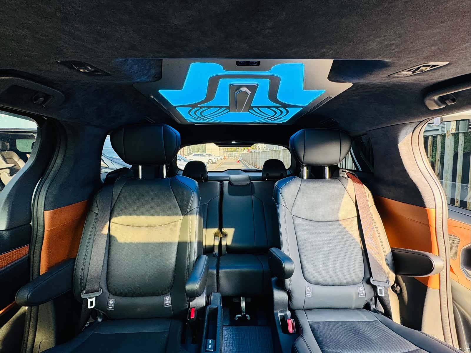 Toyota Sienna, 2025 19
