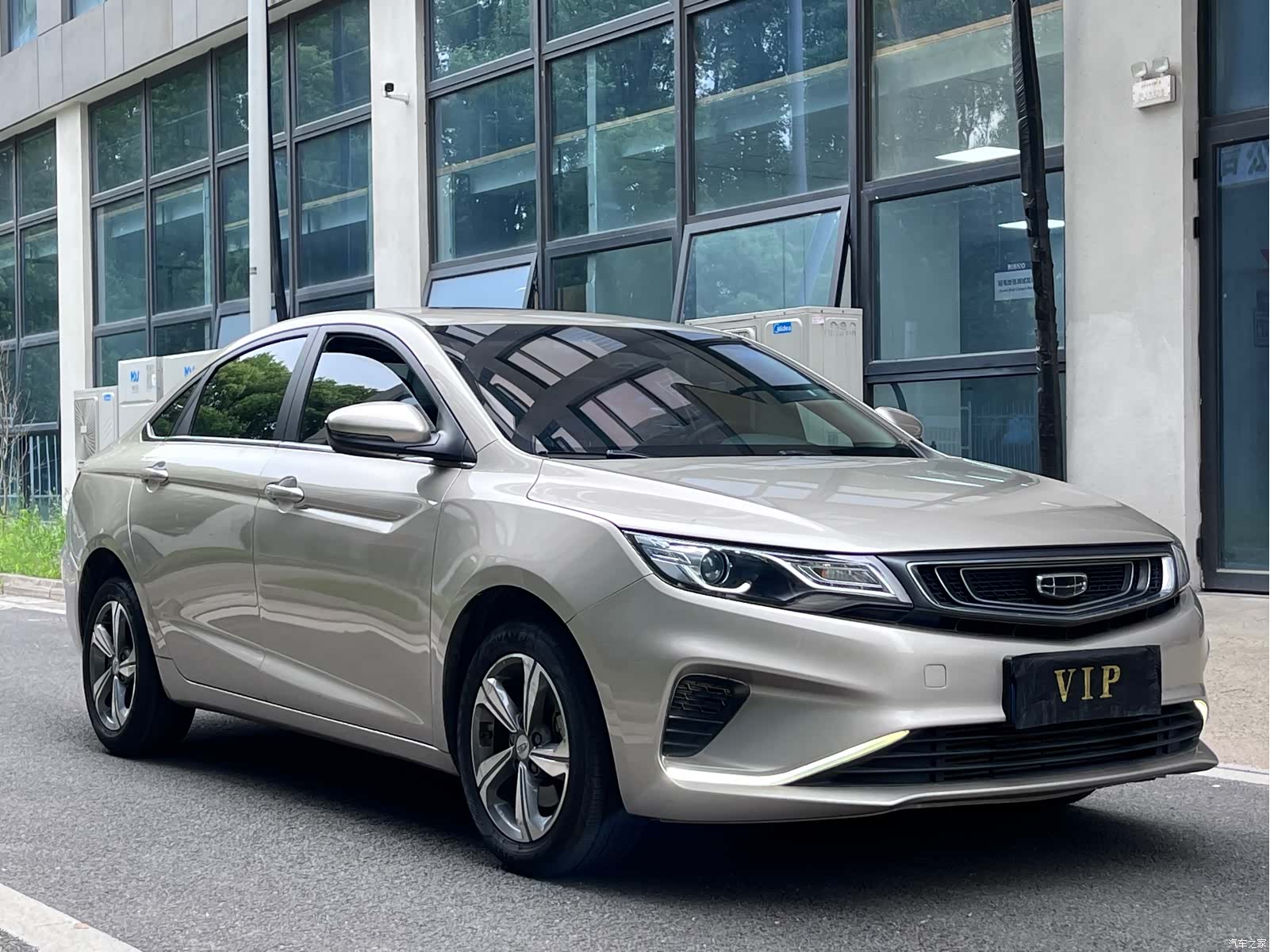 Geely Emgrand, 2019 3