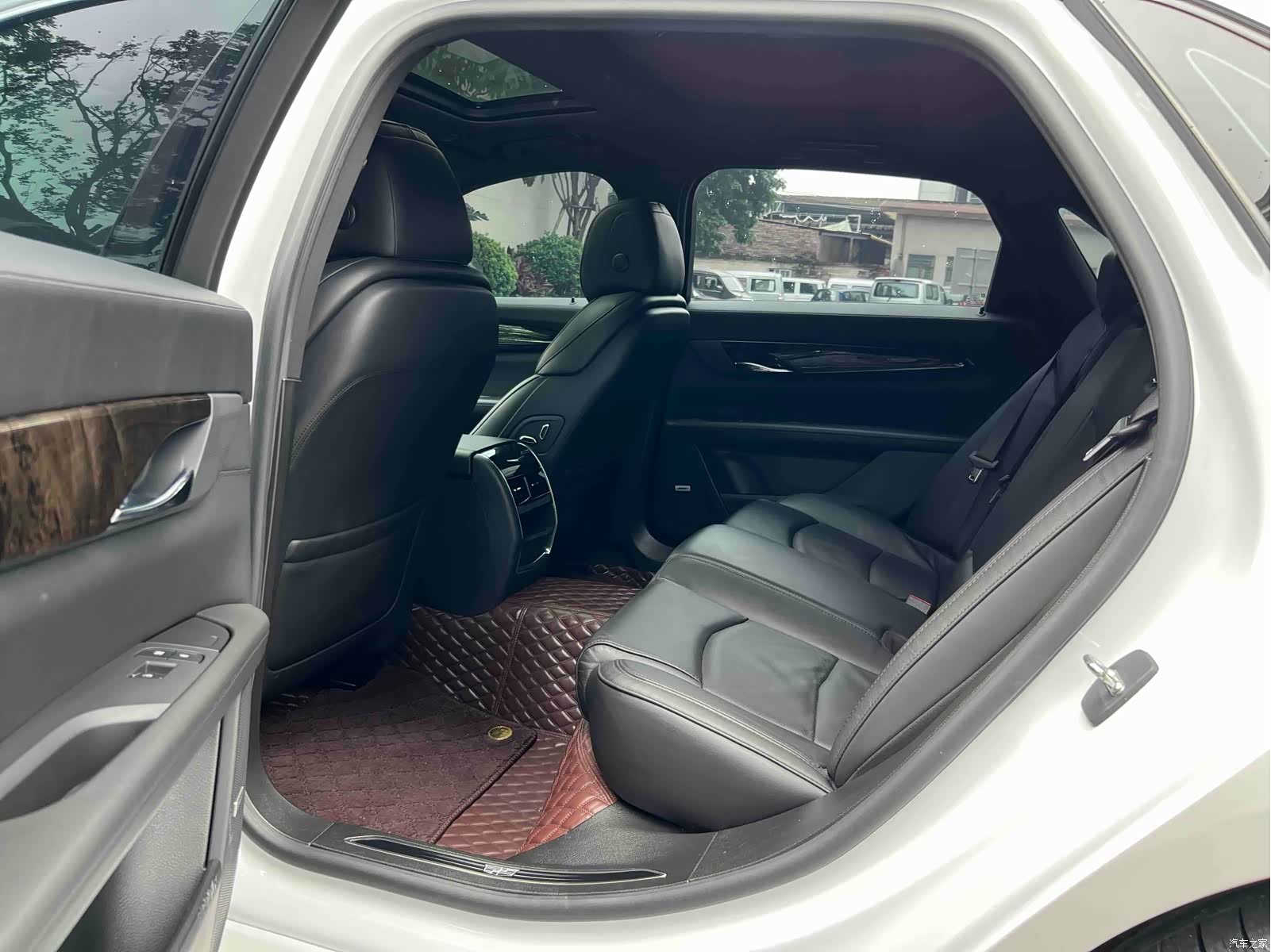 Cadillac CT6, 2021 12