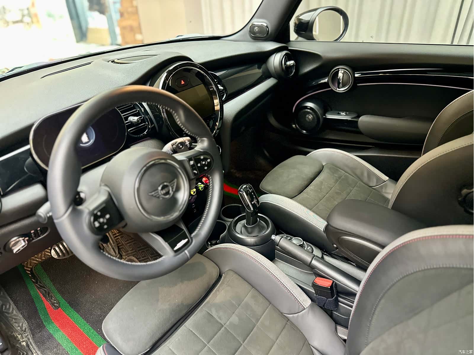 Mini Cooper, 2023 все фото