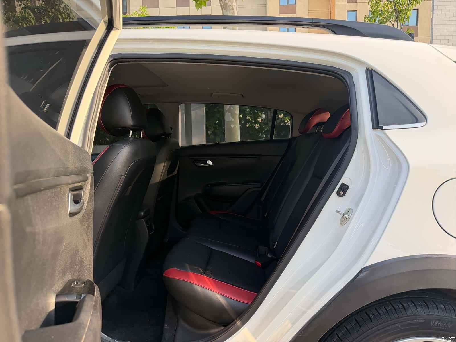 Kia KX, 2017 7