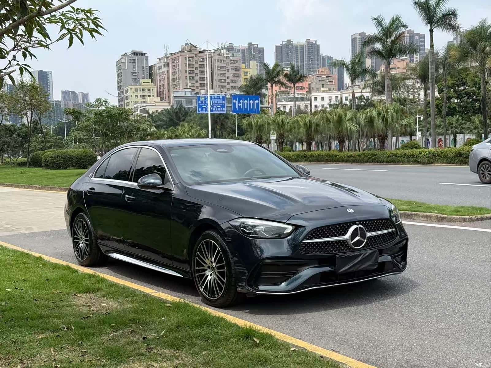 Mercedes-Benz C-Class, 2024 3