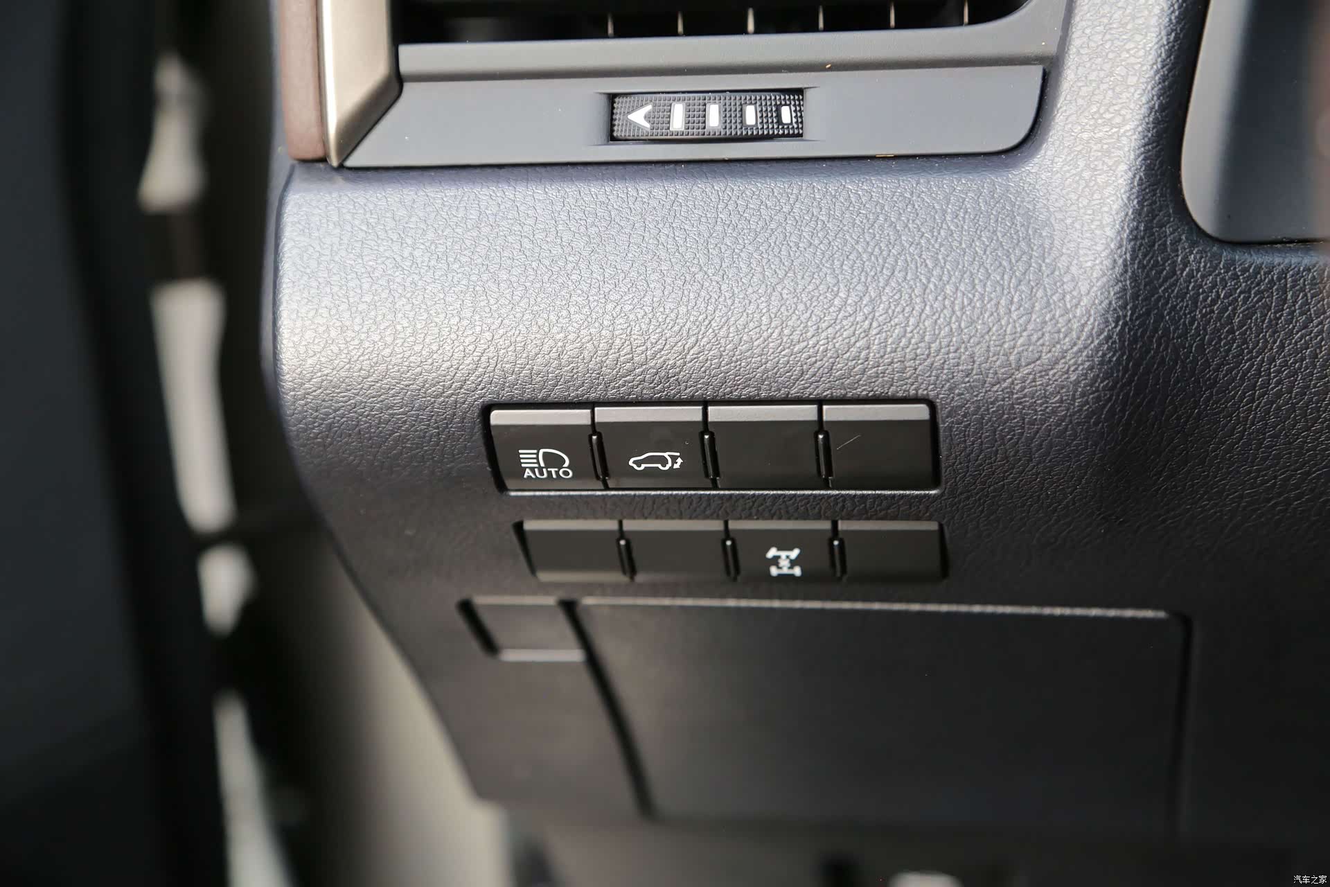 Lexus RX, 2019 14