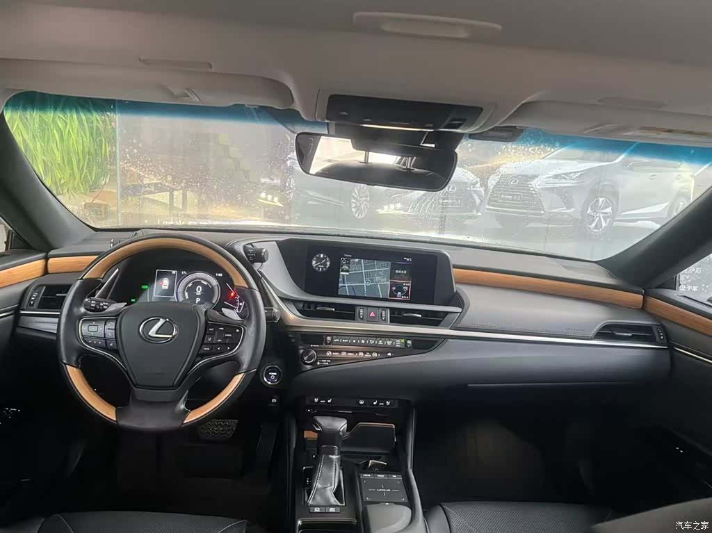 Lexus ES, 2020 2
