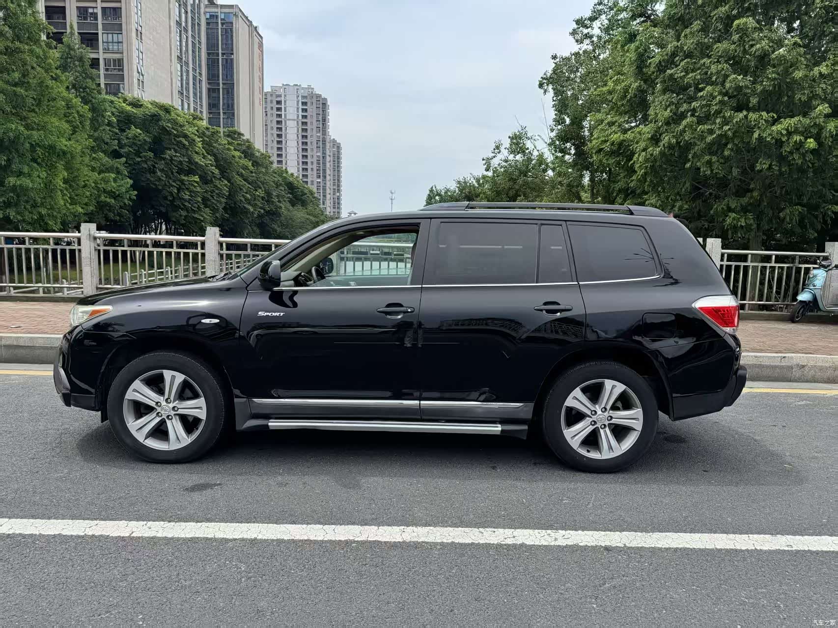 Toyota Highlander, 2013 все фото