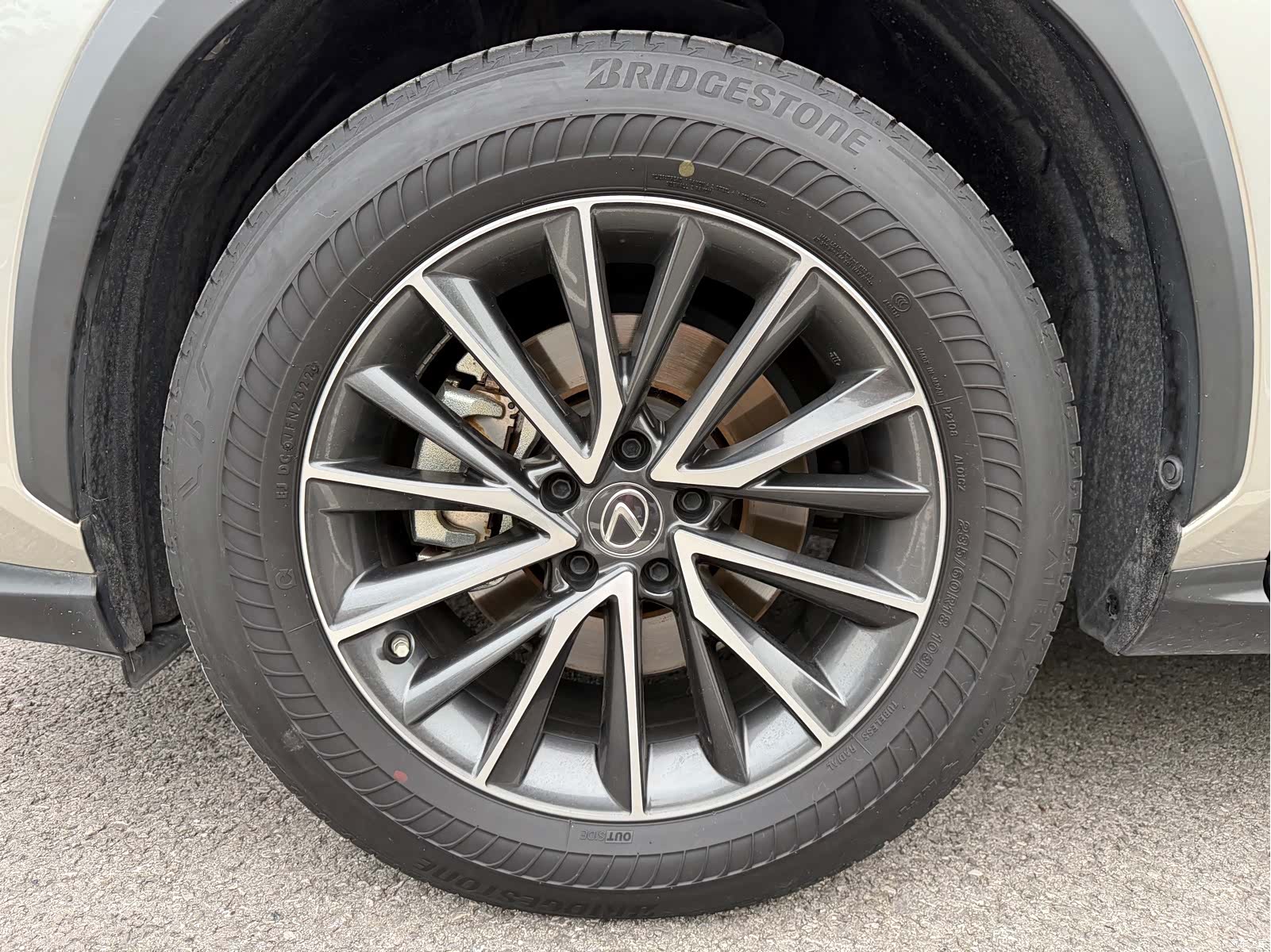 Lexus NX, 2022 22