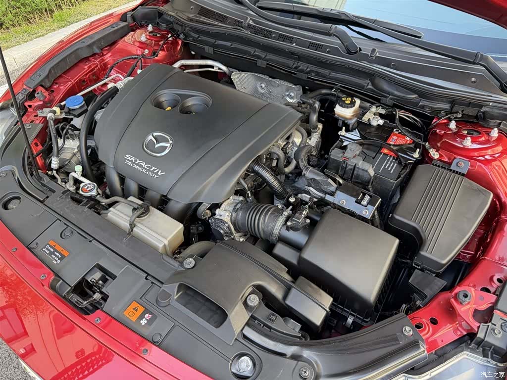 Mazda Atenza, 2017 4
