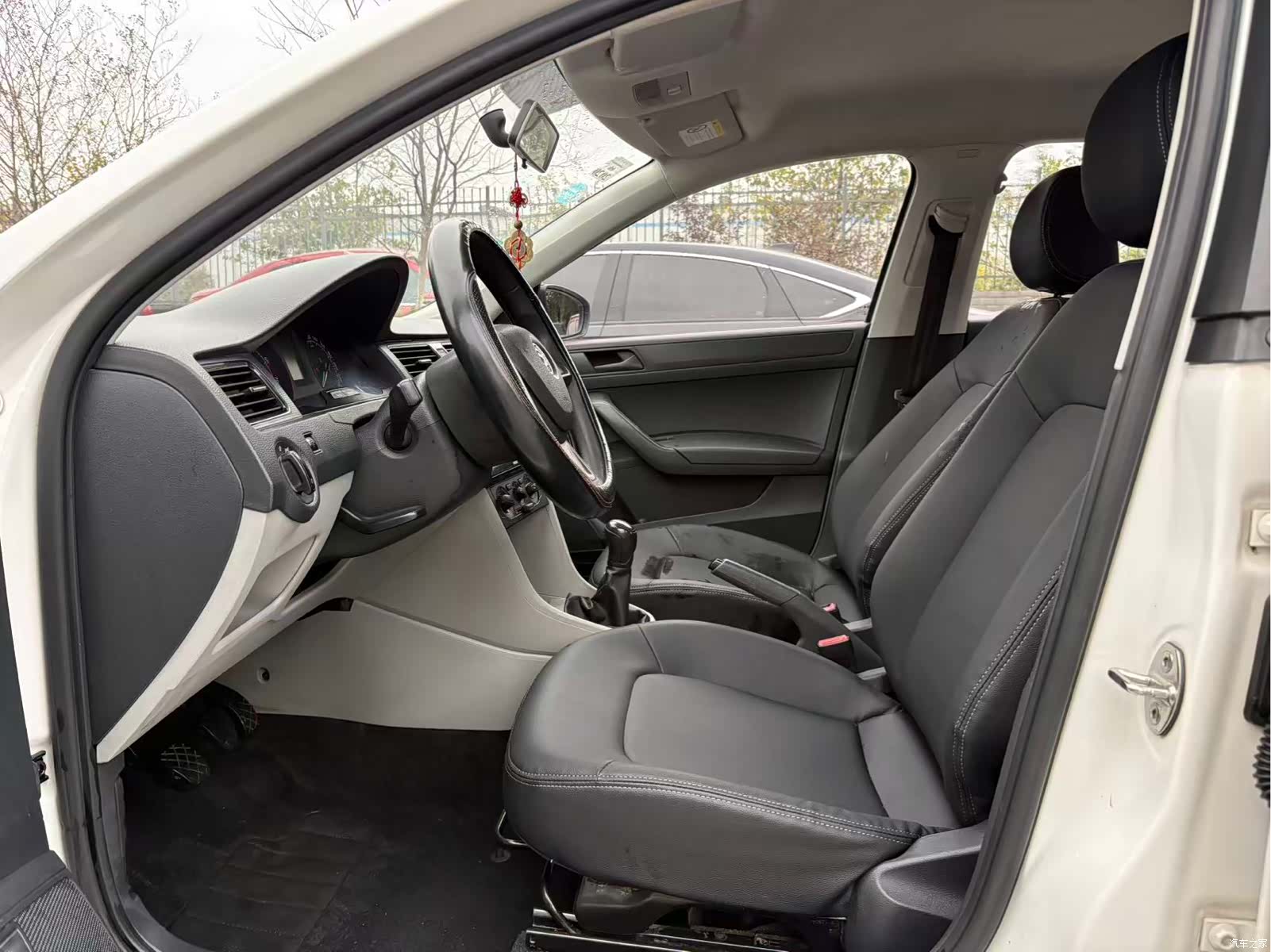 Skoda Rapid, 2016 4