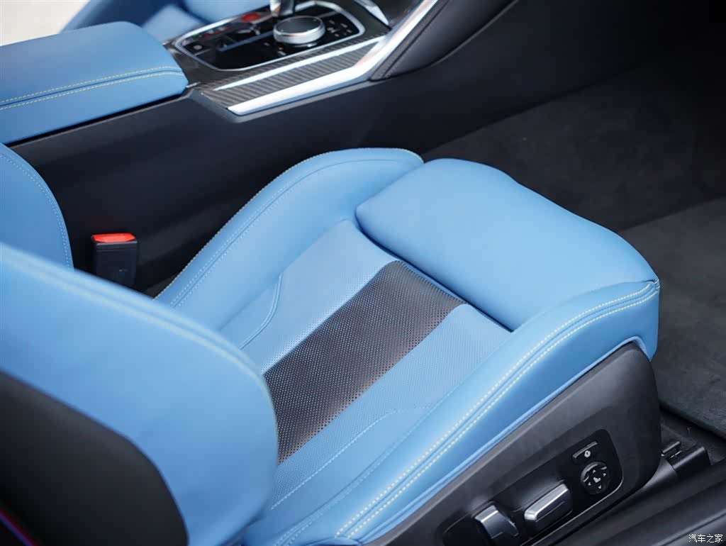 BMW M4, 2023 40
