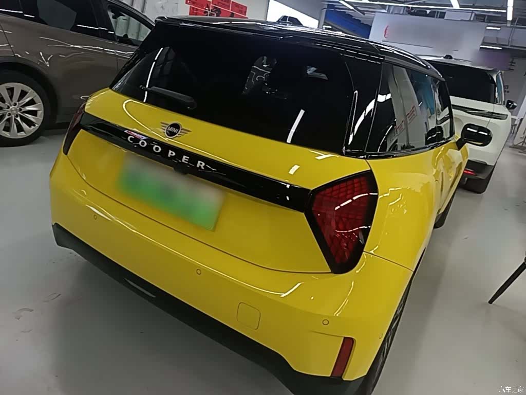 Mini Cooper, 2025 все фото