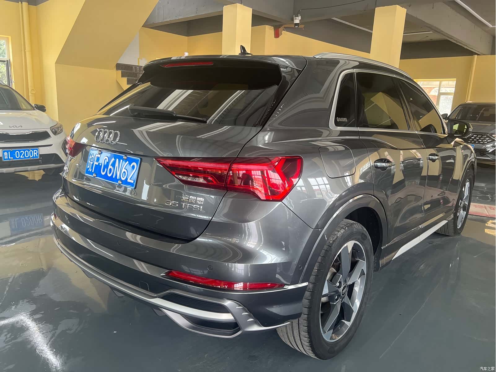 Audi Q3, 2023 4