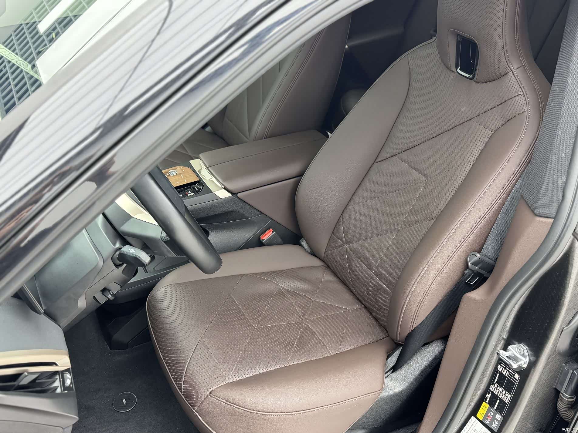 BMW iX, 2024 15