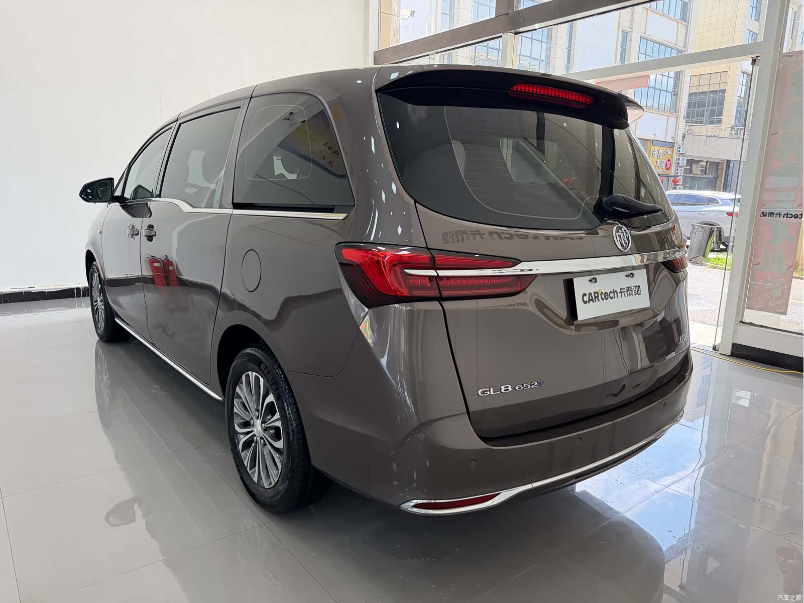 Buick GL8, 2022 7