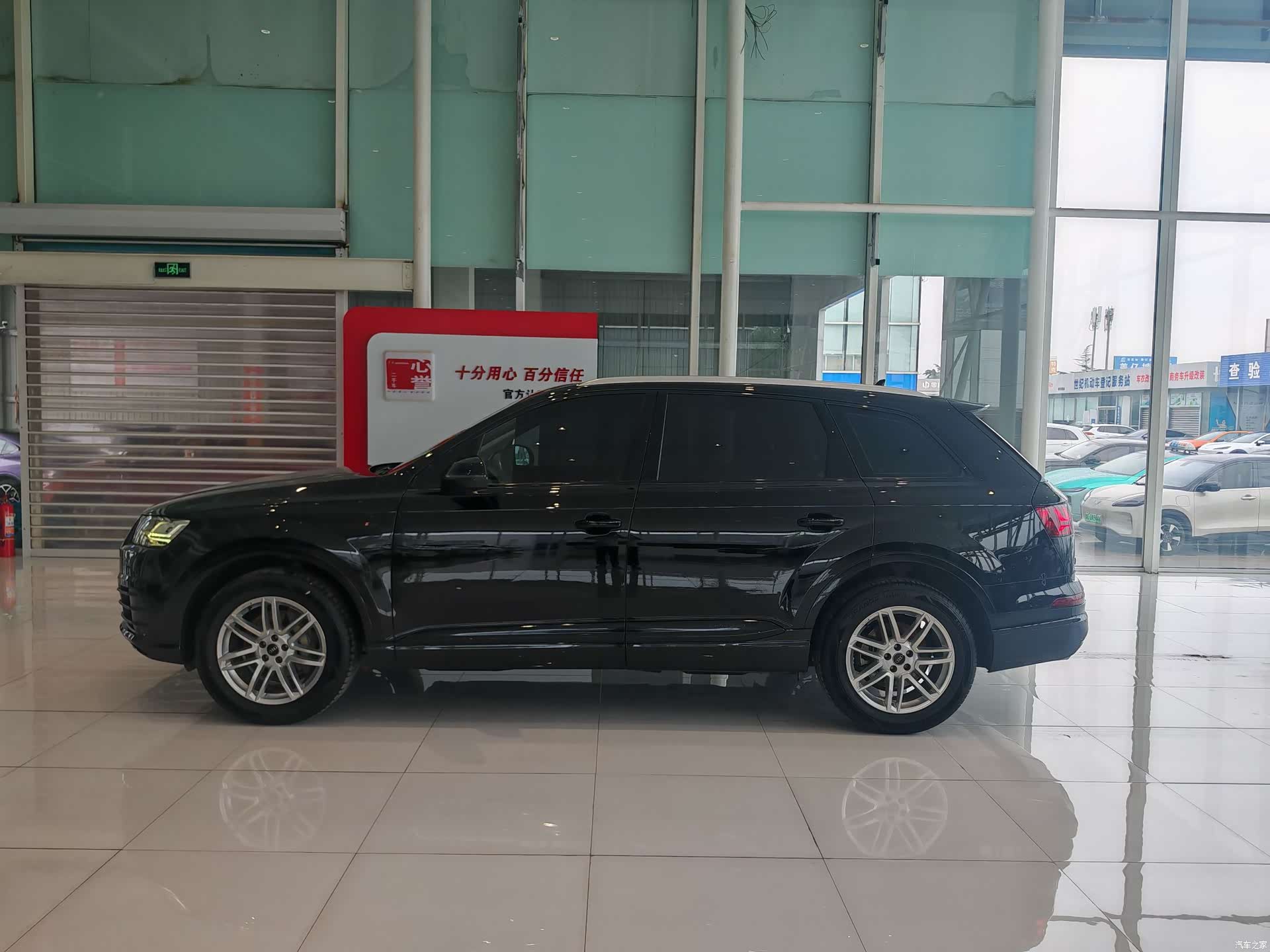 Audi Q7, 2018 все фото