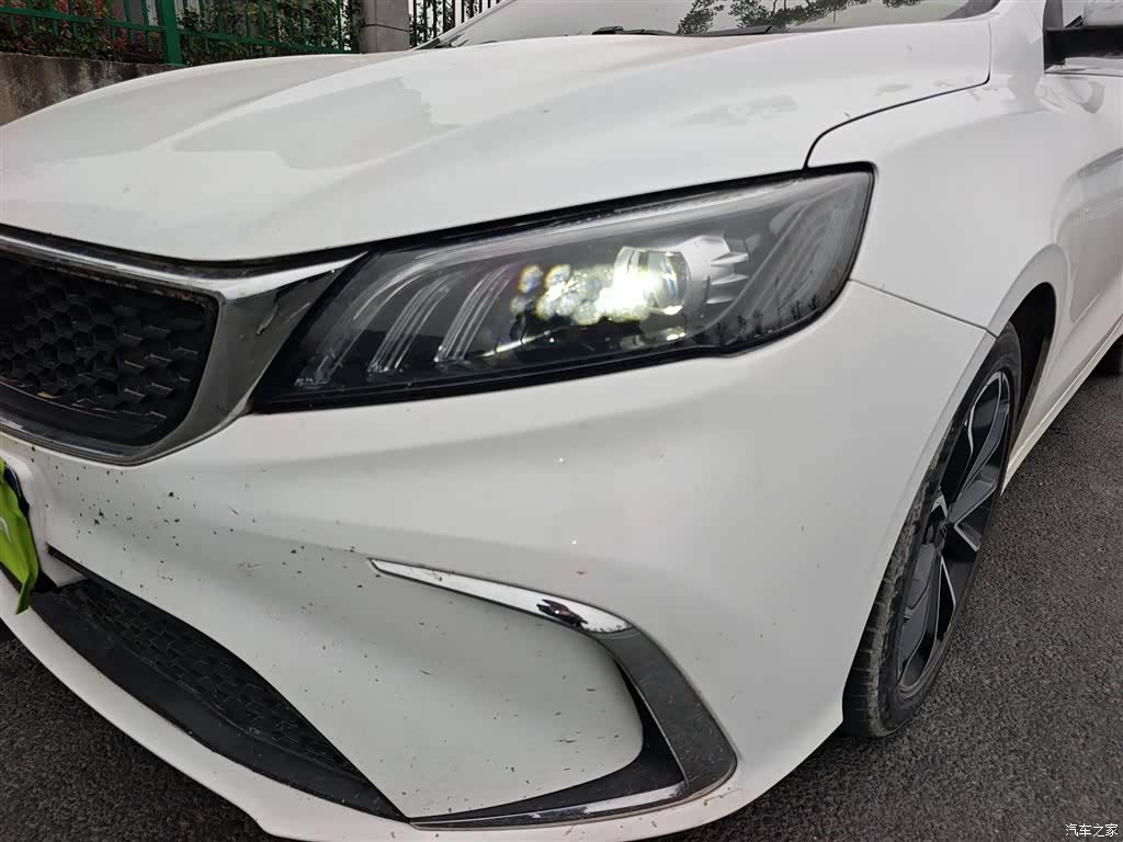 Geely Binray, 2022 24