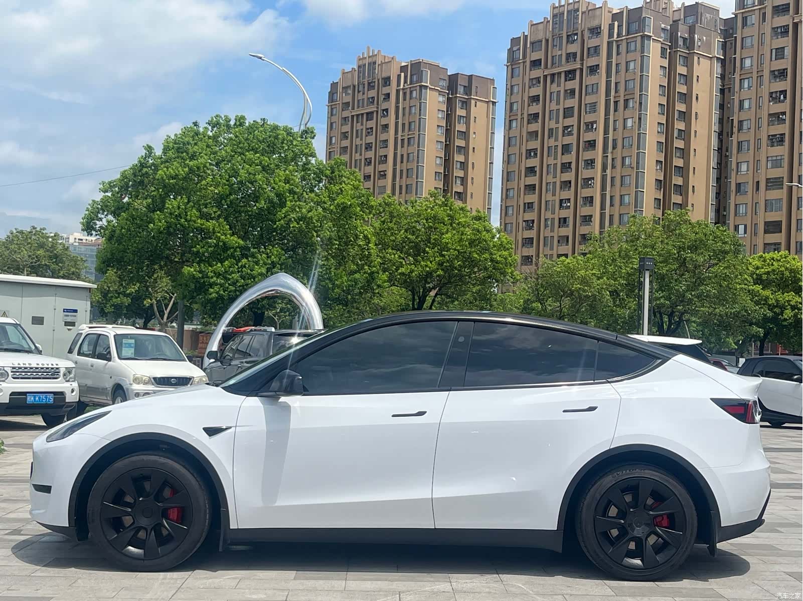 Tesla Model Y, 2024 7