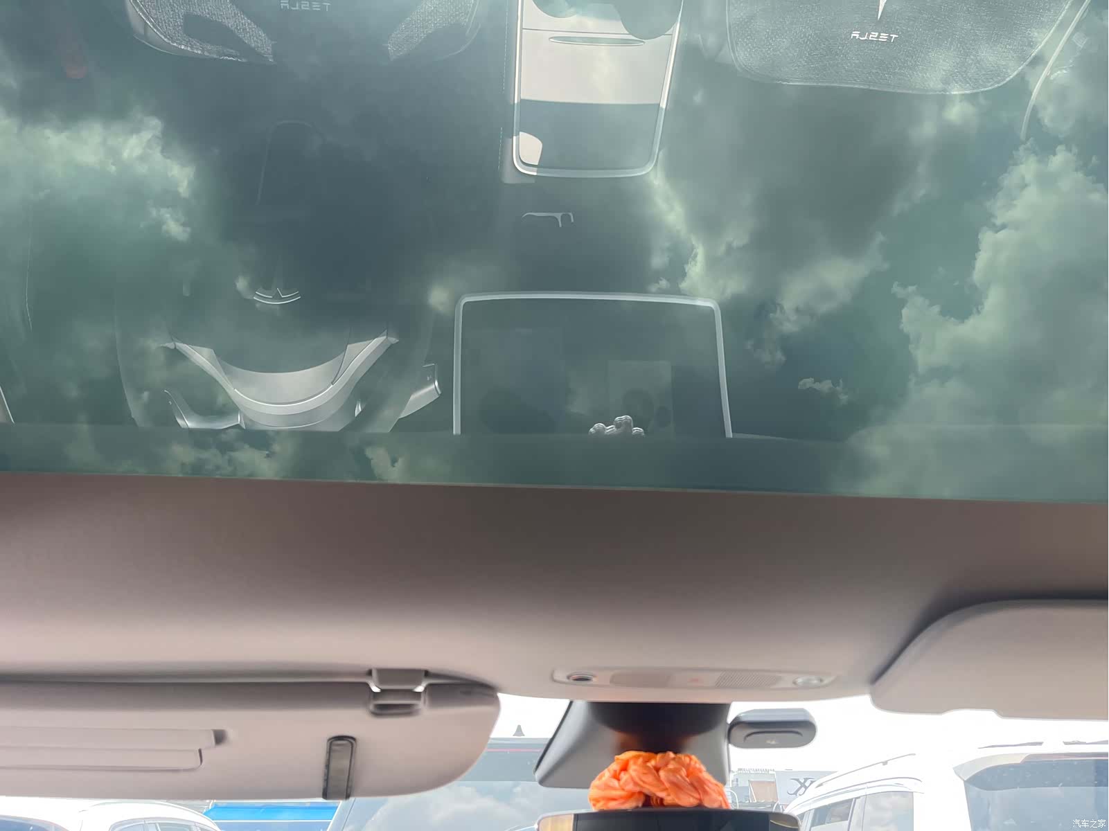 Tesla Model Y, 2022 12