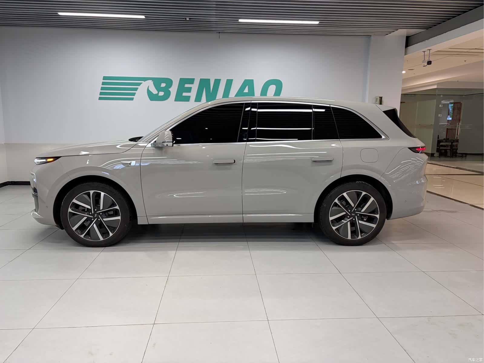 Li Auto L6, 2025 3