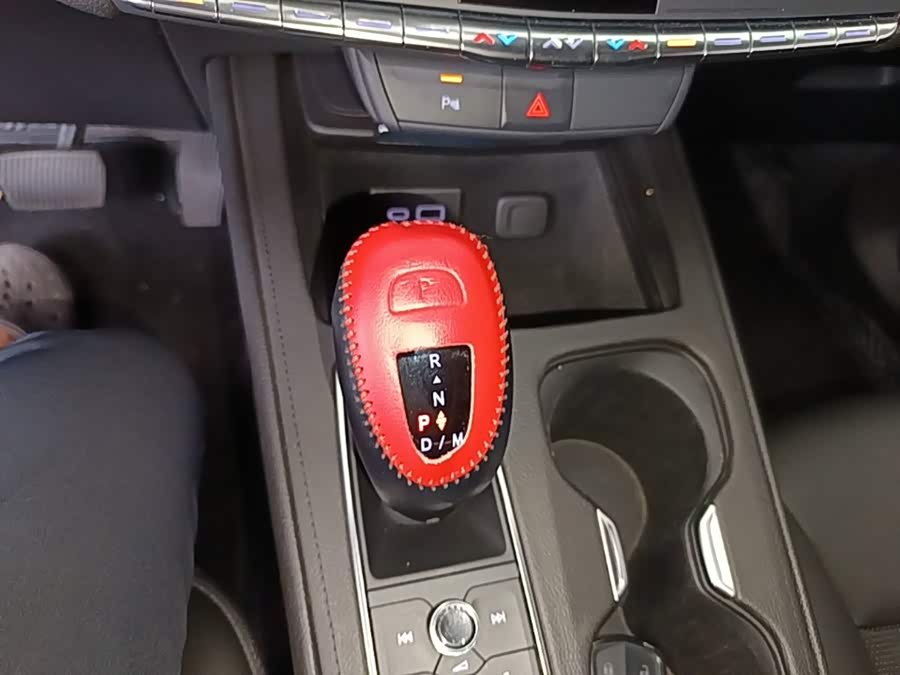 Cadillac XT4 2022, фото 14
