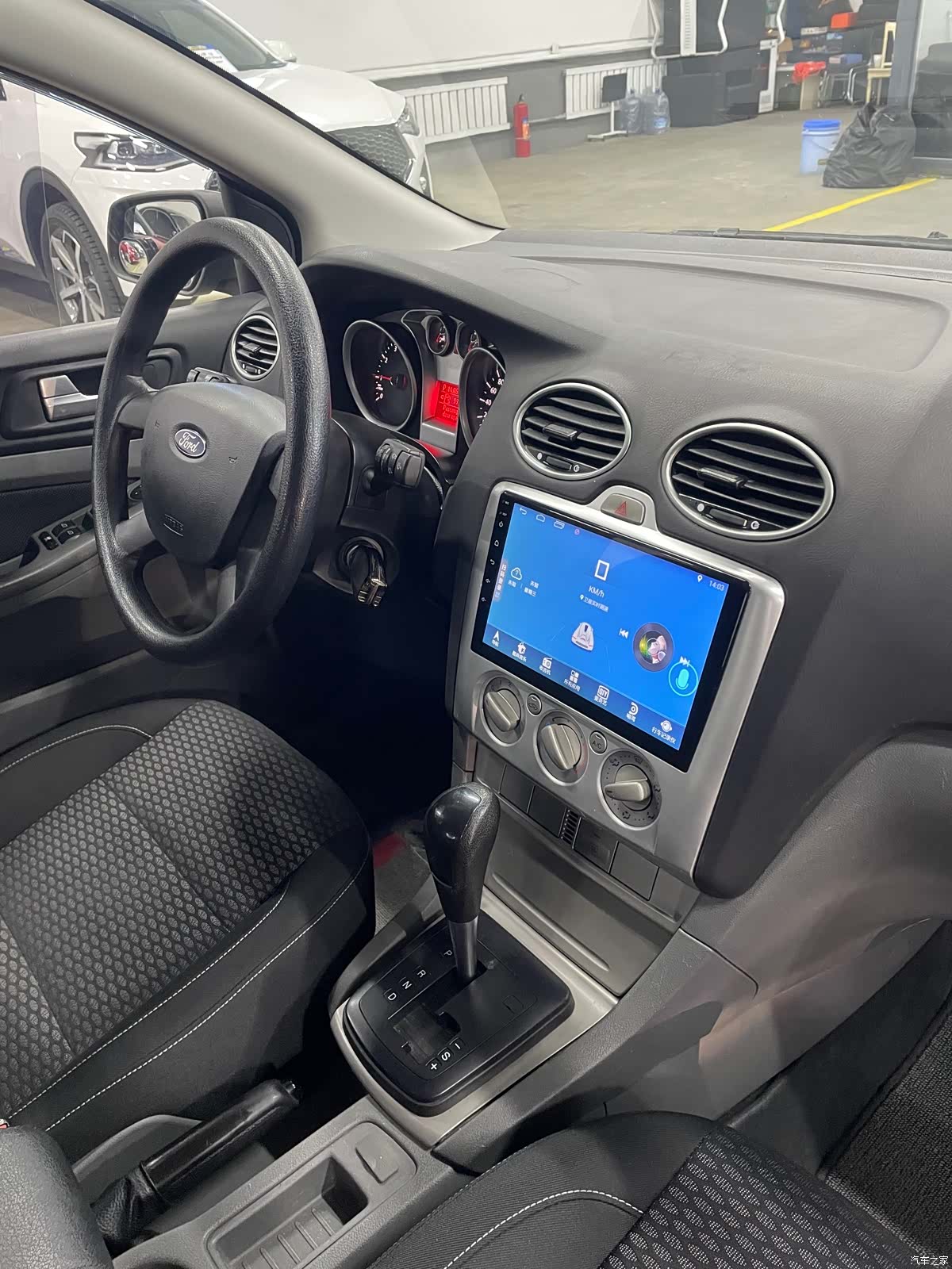 Ford Focus, 2013 15