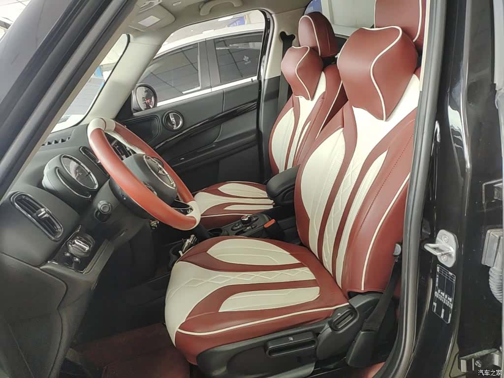 Mini Countryman, 2019 15
