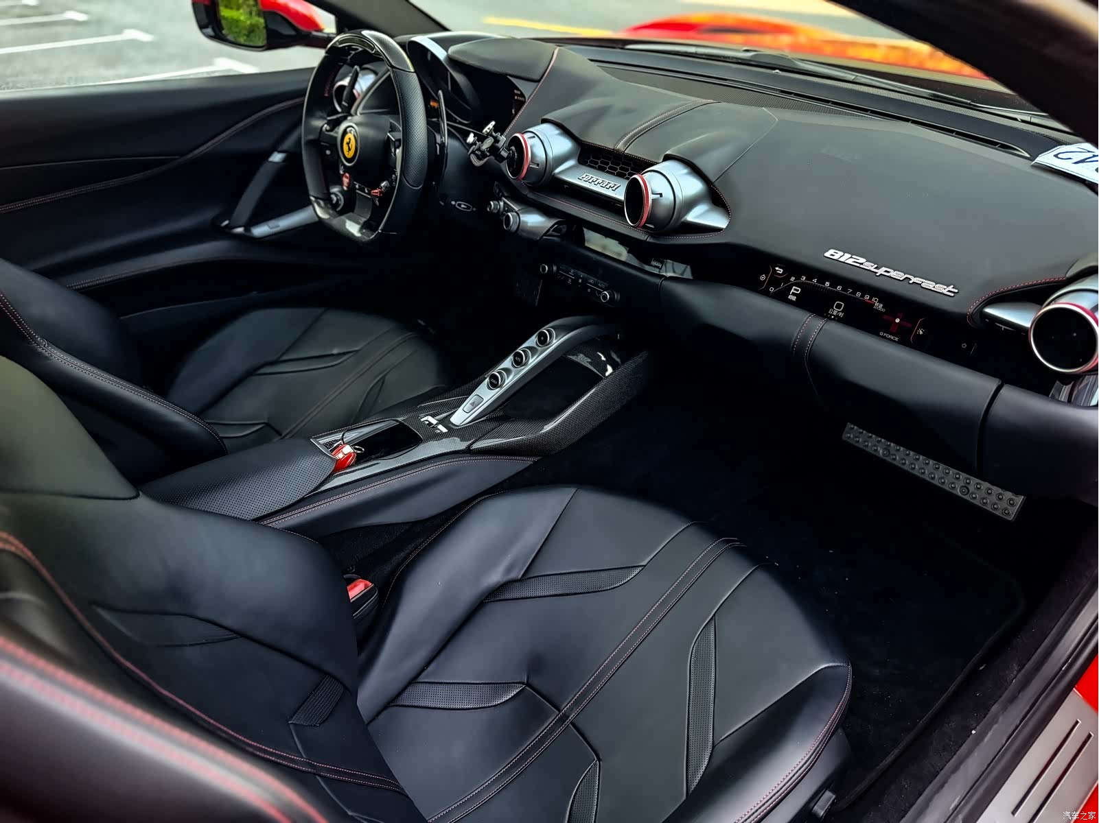 Ferrari 812, 2018 8