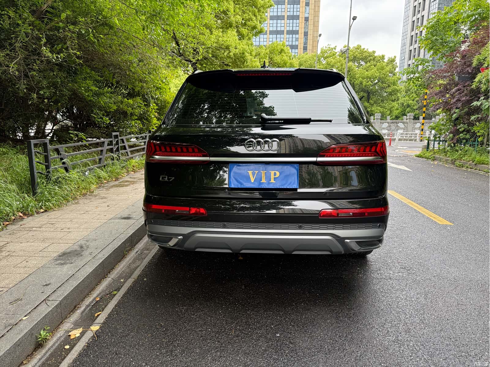 Audi Q7, 2023 10