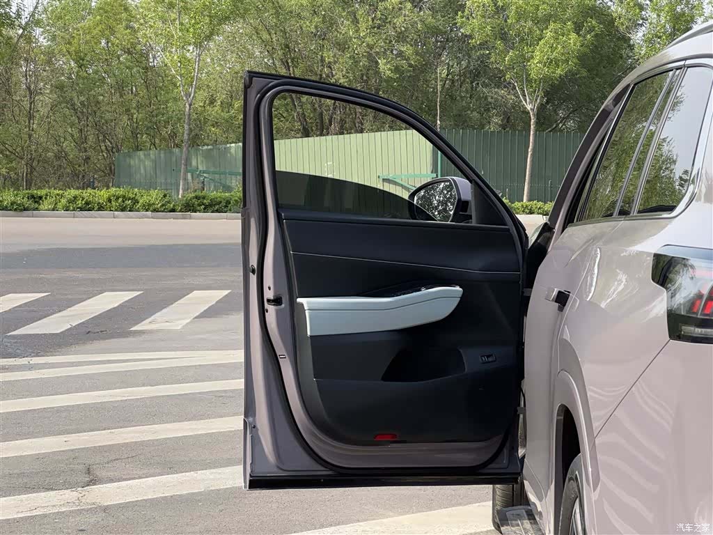 Volkswagen Teramont, 2025 все фото