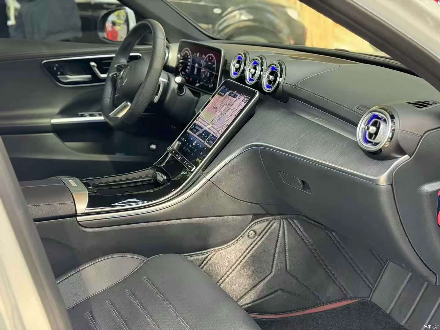 Mercedes-Benz C-Class, 2023 7