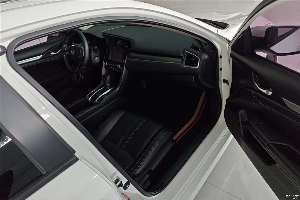 Honda Civic, 2018 8