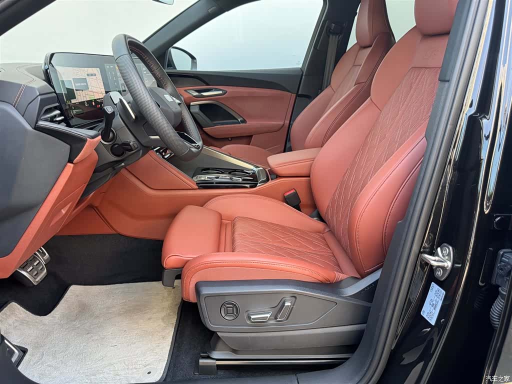 Audi Q5L, 2025 19