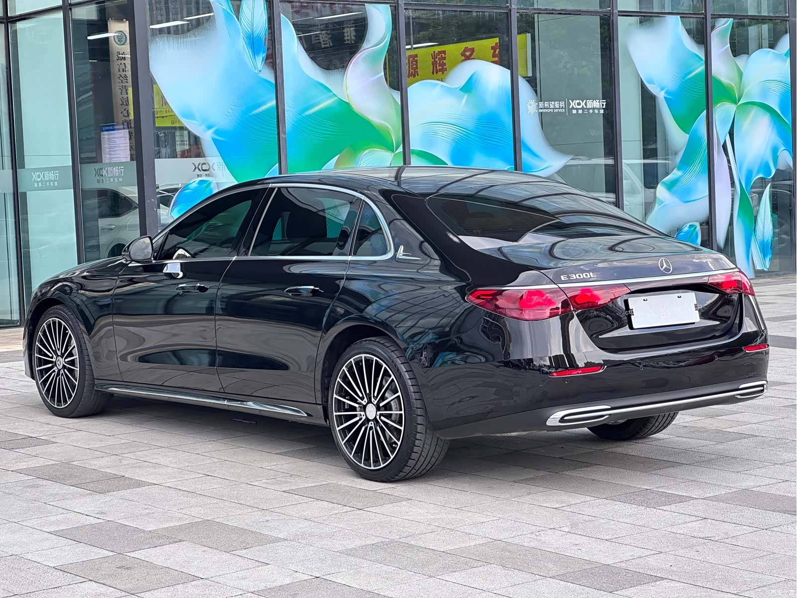 Mercedes-Benz E-Class, 2024 8