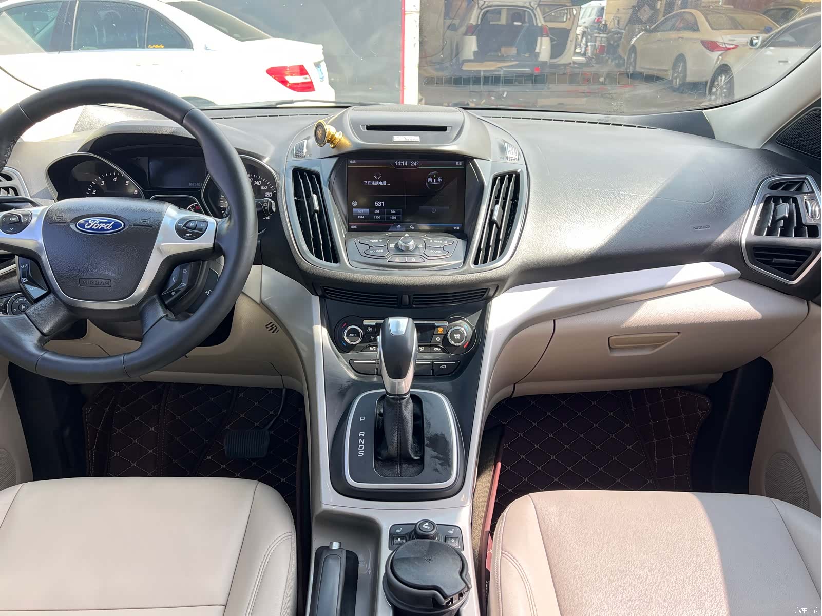Ford Kuga, 2013 15