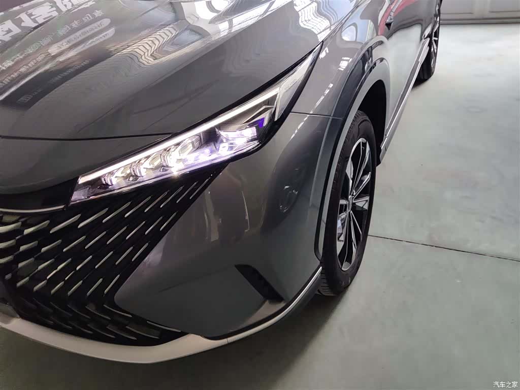 Roewe RX5, 2024 18