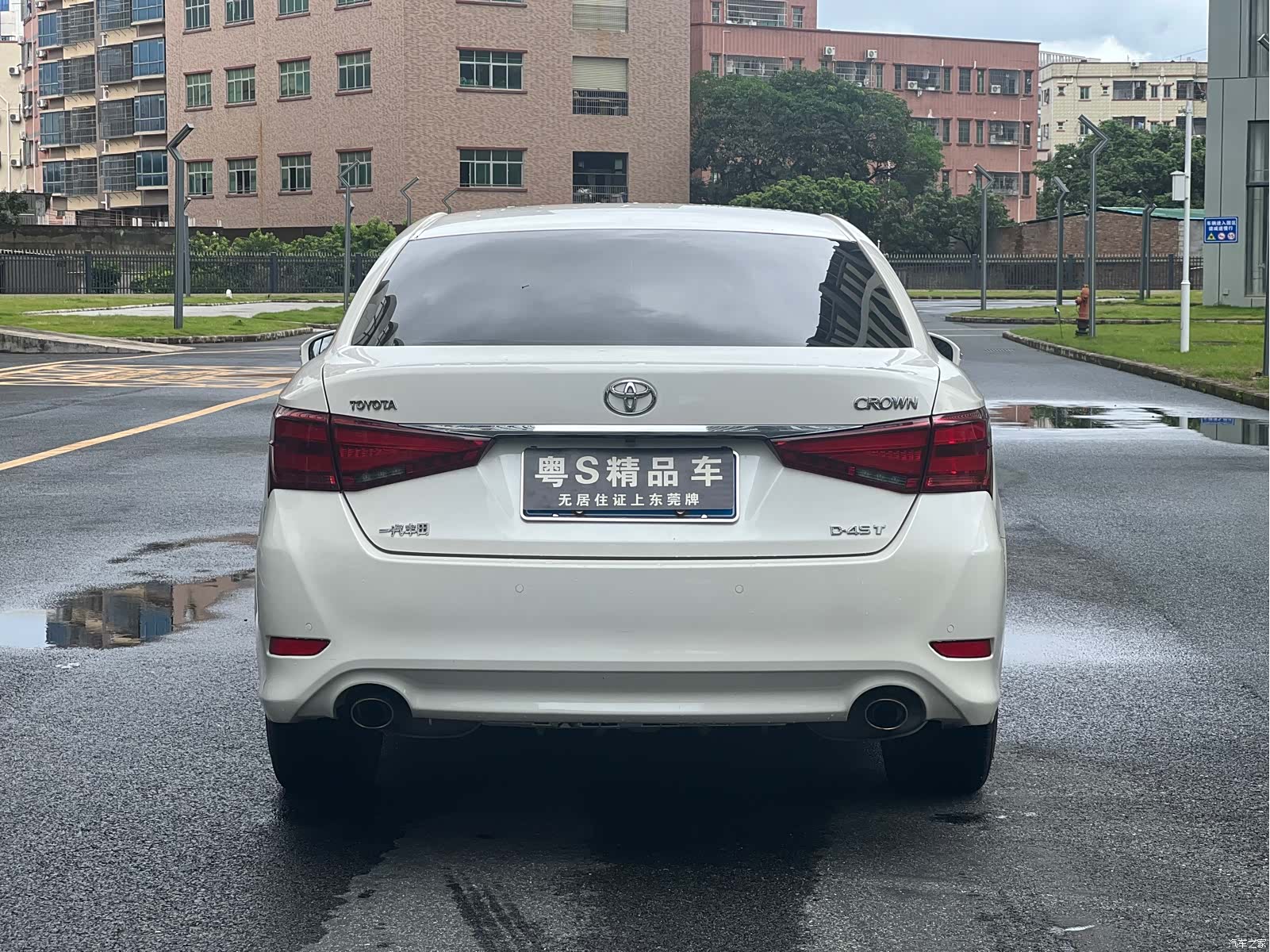 Toyota Crown, 2019 все фото