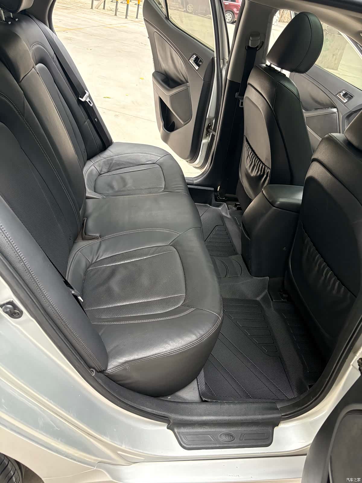 Kia K5, 2012 12