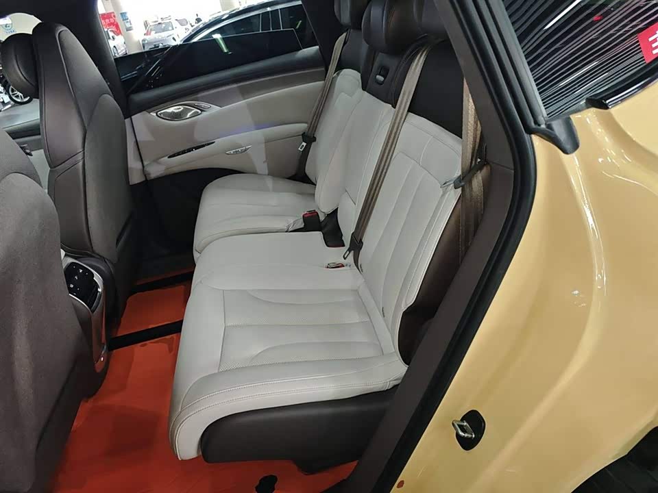 IM Motors Zhiji LS7 IM Motors Zhiji LS7