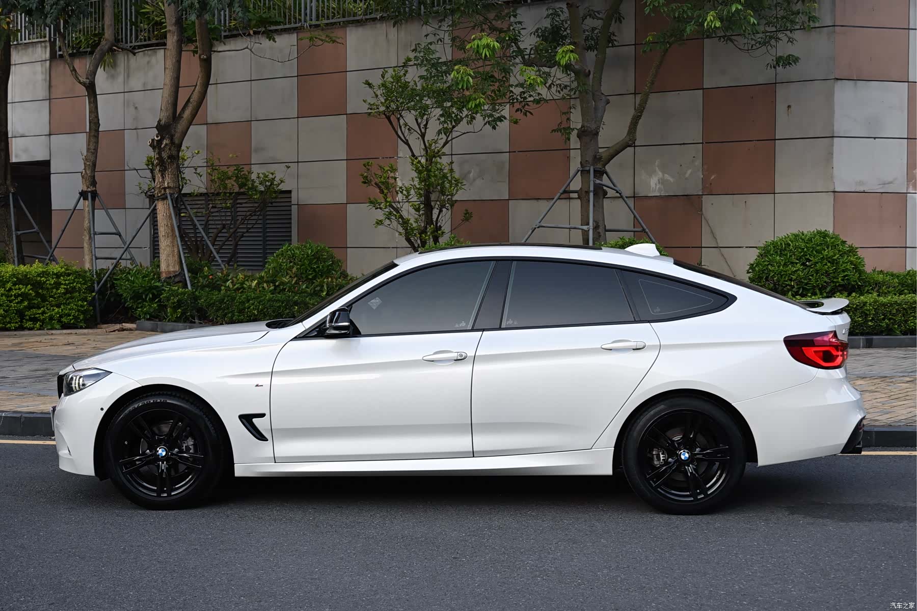 BMW 3 Series, 2021 2