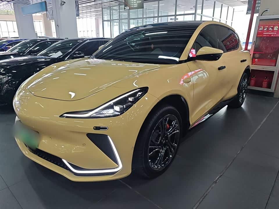 IM Motors Zhiji LS7 IM Motors Zhiji LS7