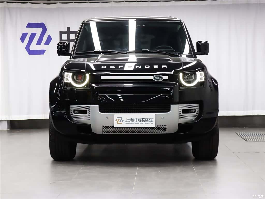 Land Rover Defender, 2024 2